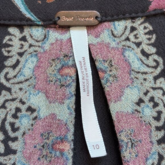 Floral V-Neck Long Sleeve Dress - Picture 5 of 11